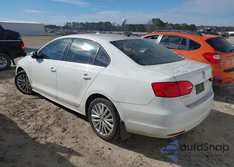 2013 Volkswagen Jetta 2.0L Tdi from USA, damaged, VIN 3VWLL7AJXDM244453